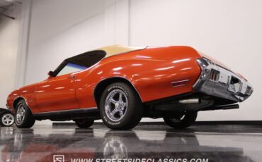 Unknown-Cutlass-1972-Flame-Orange-Covert-Gold-13