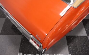 Unknown-Cutlass-1972-Flame-Orange-Covert-Gold-16