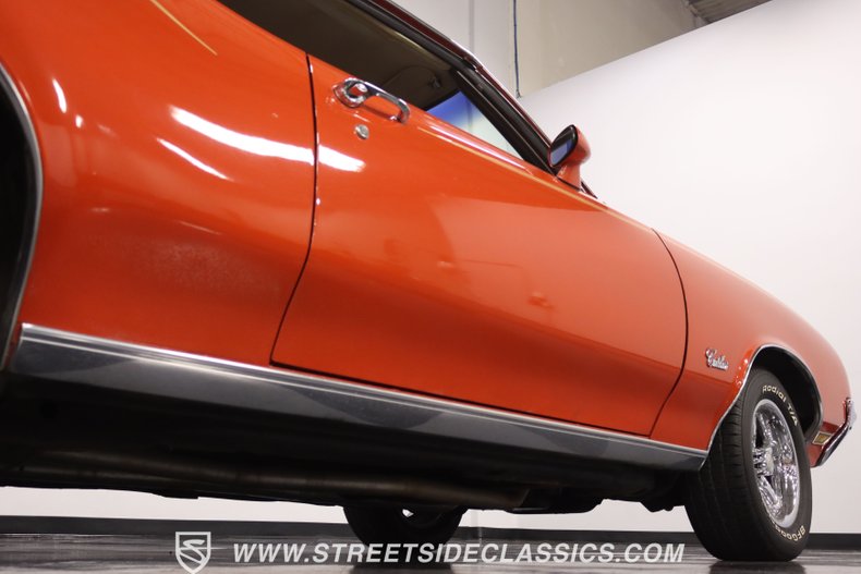 Unknown-Cutlass-1972-Flame-Orange-Covert-Gold-17