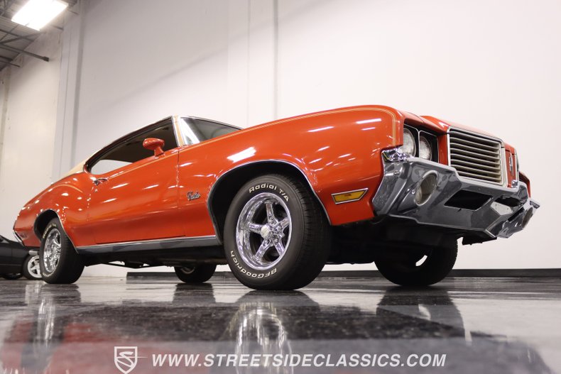 Unknown-Cutlass-1972-Flame-Orange-Covert-Gold-20
