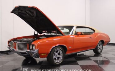 Unknown-Cutlass-1972-Flame-Orange-Covert-Gold-22
