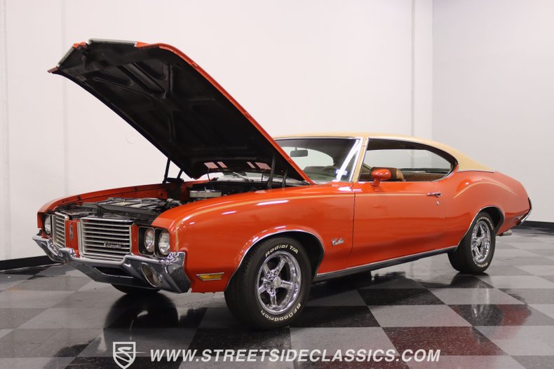 Unknown-Cutlass-1972-Flame-Orange-Covert-Gold-22