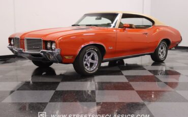 Unknown-Cutlass-1972-Flame-Orange-Covert-Gold-28