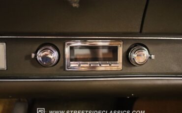 Unknown-Cutlass-1972-Flame-Orange-Covert-Gold-36