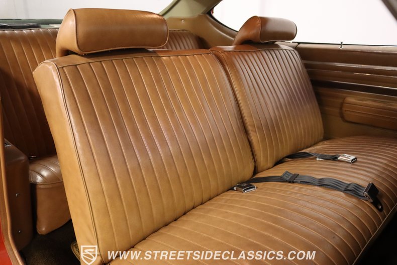 Unknown-Cutlass-1972-Flame-Orange-Covert-Gold-39