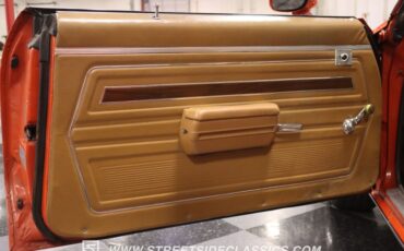 Unknown-Cutlass-1972-Flame-Orange-Covert-Gold-42