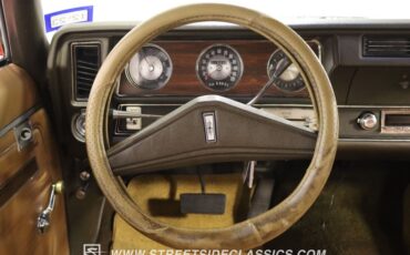 Unknown-Cutlass-1972-Flame-Orange-Covert-Gold-44