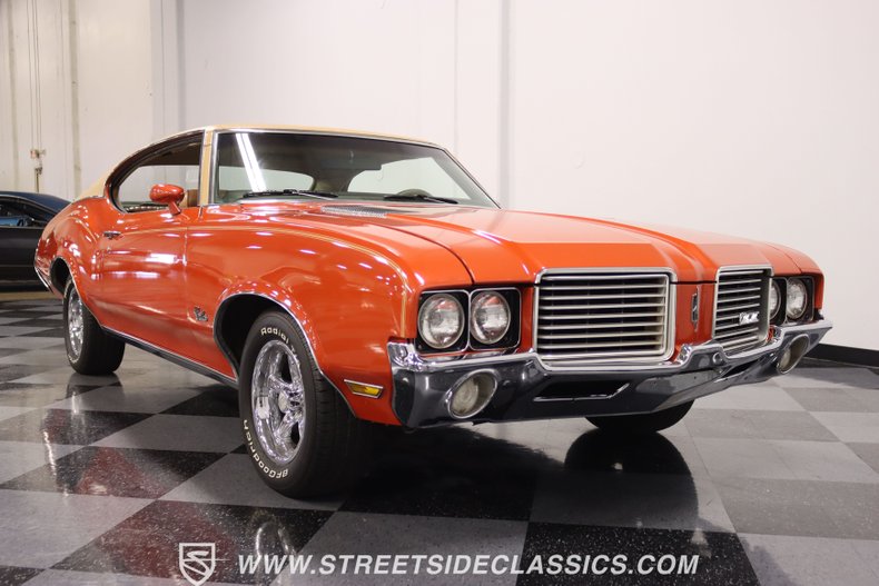 Unknown-Cutlass-1972-Flame-Orange-Covert-Gold-5