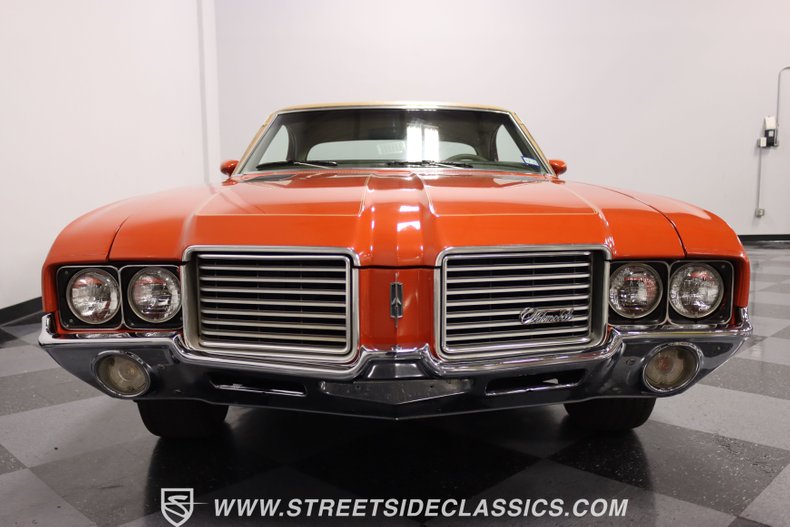 Unknown-Cutlass-1972-Flame-Orange-Covert-Gold-6