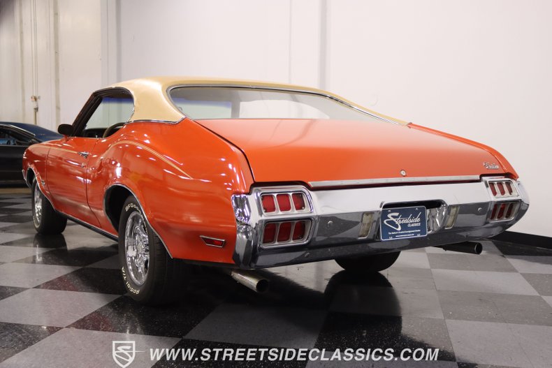 Unknown-Cutlass-1972-Flame-Orange-Covert-Gold