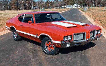 Unknown-Cutlass-1972-Flame-OrangeWhite-S-Black-15