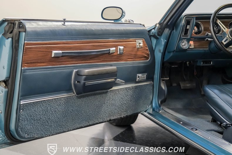 Unknown-Cutlass-1972-Nordic-Blue-Blue-11