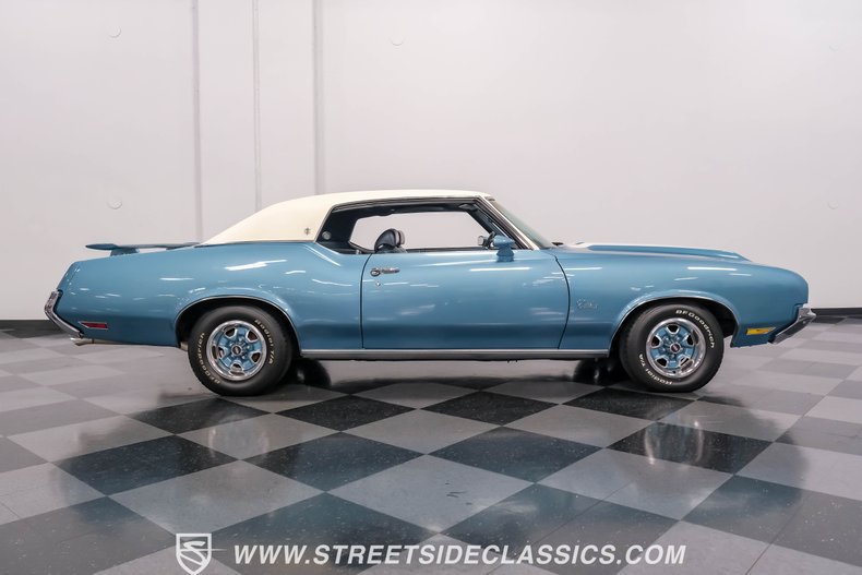 Unknown-Cutlass-1972-Nordic-Blue-Blue-30