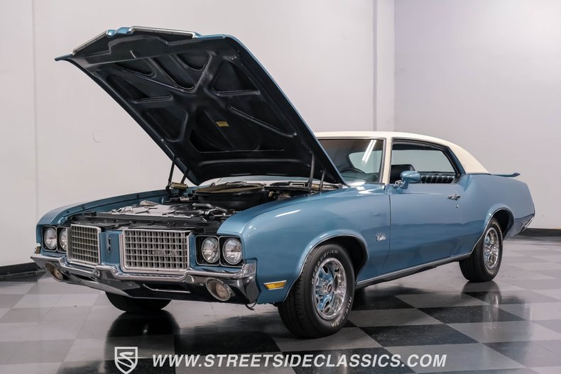 Unknown-Cutlass-1972-Nordic-Blue-Blue-7