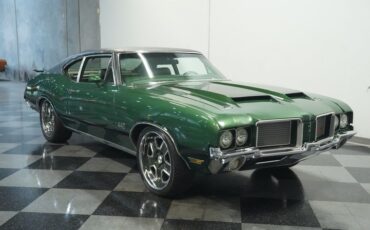 Unknown-Cutlass-1972-Sequoia-Green-Green-12