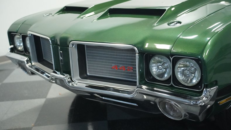 Unknown-Cutlass-1972-Sequoia-Green-Green-15