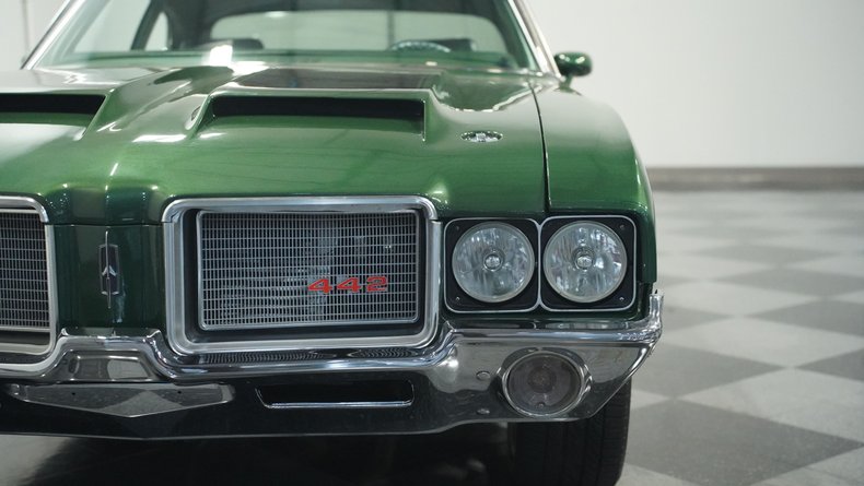 Unknown-Cutlass-1972-Sequoia-Green-Green-16