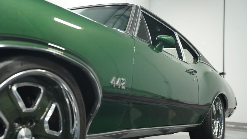 Unknown-Cutlass-1972-Sequoia-Green-Green-18