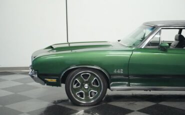 Unknown-Cutlass-1972-Sequoia-Green-Green-19