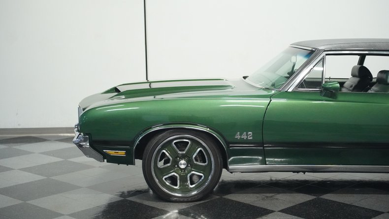 Unknown-Cutlass-1972-Sequoia-Green-Green-19