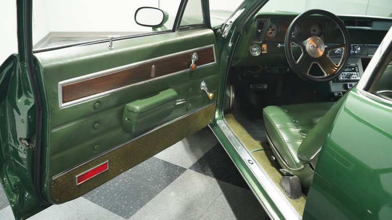 Unknown-Cutlass-1972-Sequoia-Green-Green-28