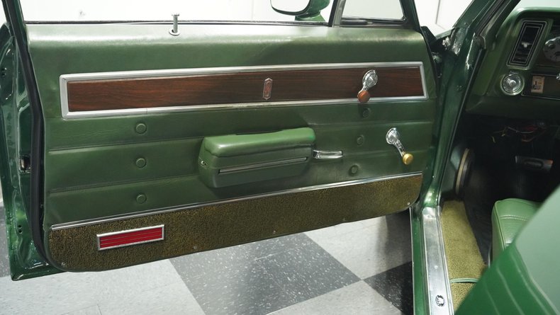 Unknown-Cutlass-1972-Sequoia-Green-Green-29