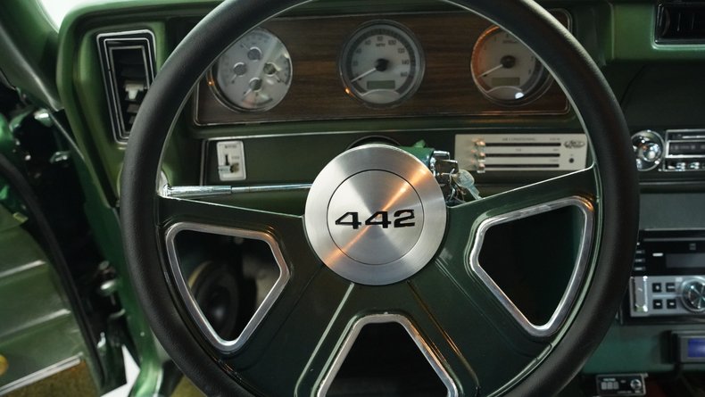 Unknown-Cutlass-1972-Sequoia-Green-Green-31