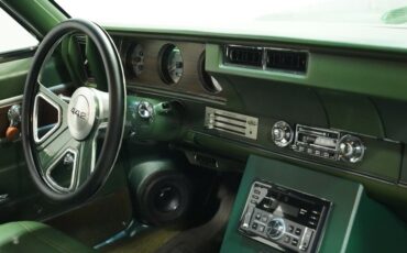 Unknown-Cutlass-1972-Sequoia-Green-Green-43