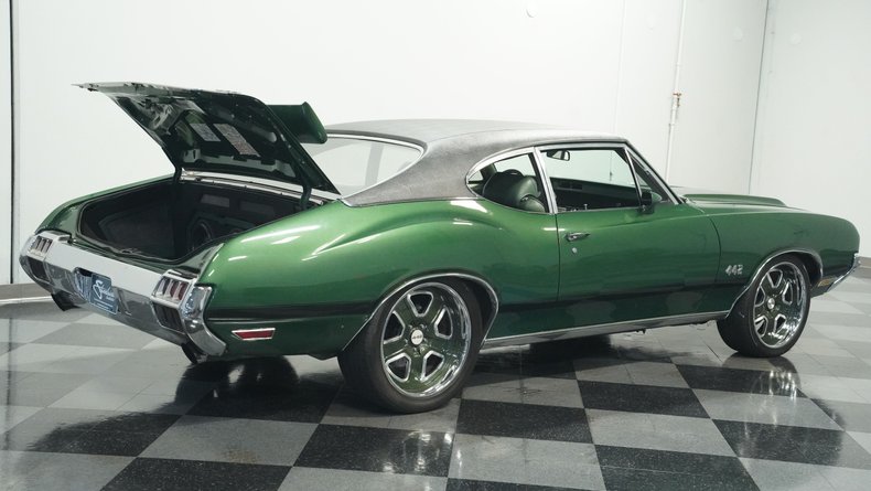 Unknown-Cutlass-1972-Sequoia-Green-Green-47