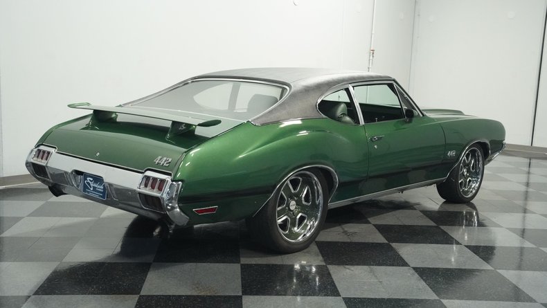Unknown-Cutlass-1972-Sequoia-Green-Green-9