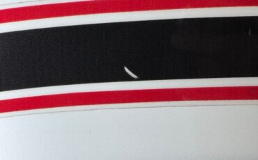 Unknown-Cutlass-supreme-1970-Porcelain-White-Black-19