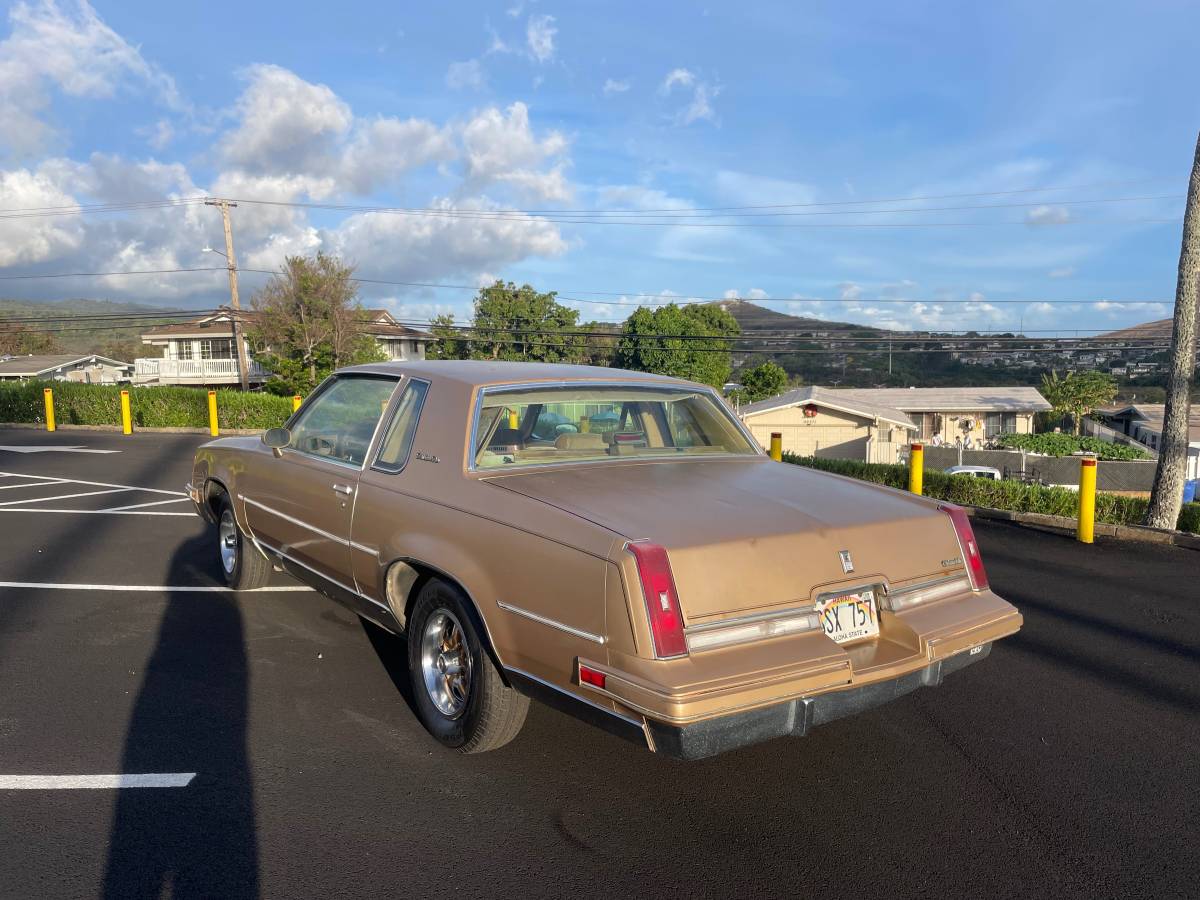 Unknown-Cutlass-supreme-1988-5