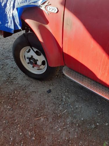 Unknown-D100-1957-Red-4