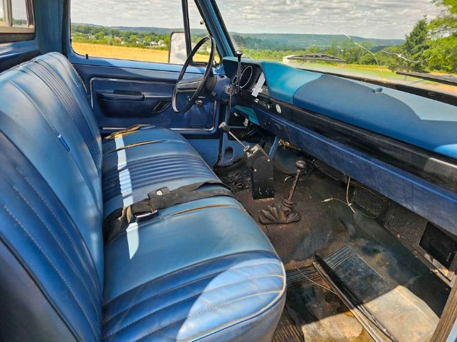Unknown-D100-1973-Blue-Blue-14