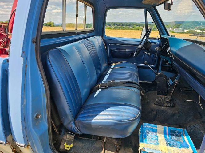 Unknown-D100-1973-Blue-Blue-16
