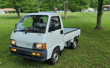 Unknown-Daihatsu-hijet-1990-white-1