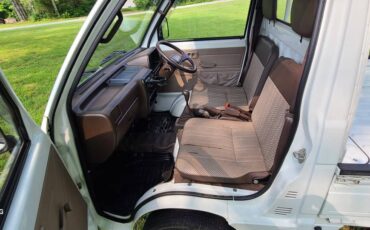 Unknown-Daihatsu-hijet-1990-white-13