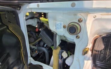 Unknown-Daihatsu-hijet-1990-white-18