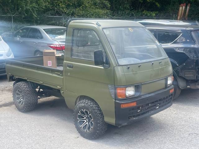 Unknown-Daihatsu-hijet-1994-grey