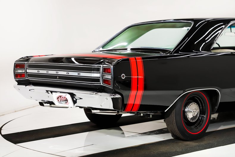 Unknown-Dart-1968-Formal-Black-Pearl-White-14