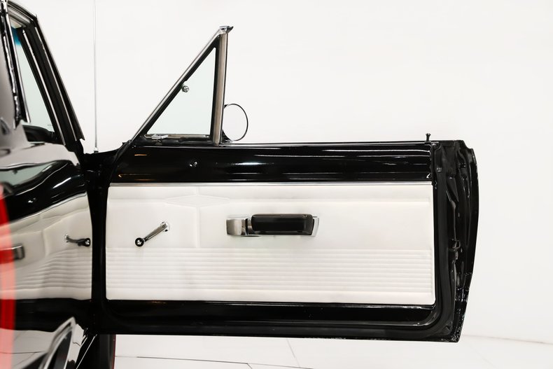 Unknown-Dart-1968-Formal-Black-Pearl-White-24