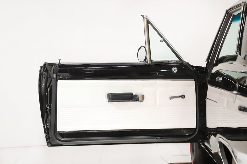 Unknown-Dart-1968-Formal-Black-Pearl-White-4