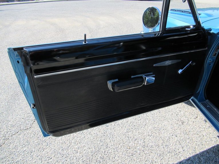 Unknown-Dart-1968-Light-Blue-Metalli-Black-14