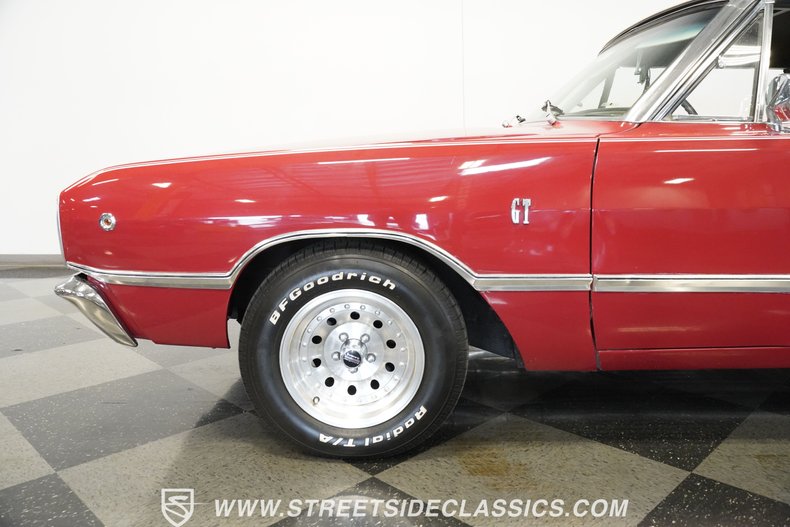 Unknown-Dart-1968-Red-White-15