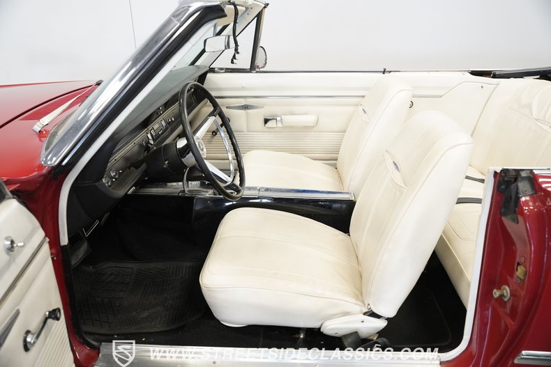 Unknown-Dart-1968-Red-White-2