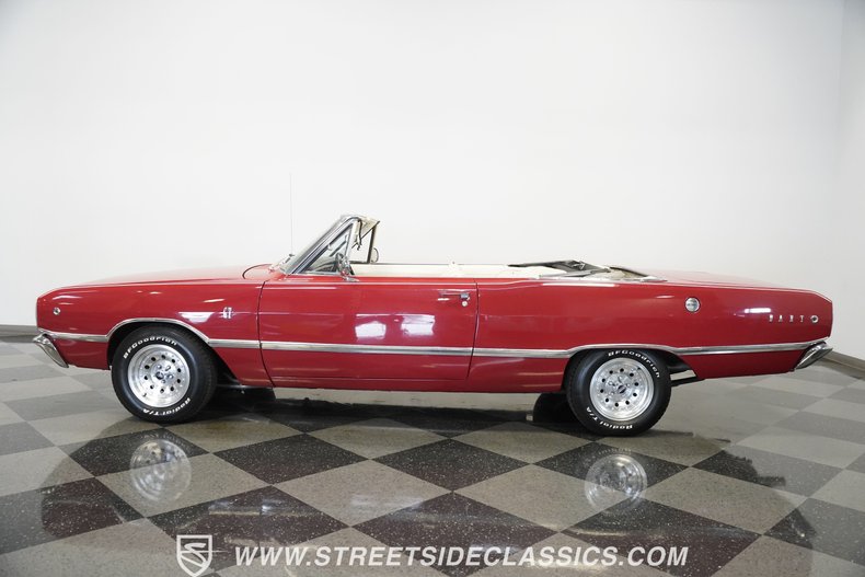 Unknown-Dart-1968-Red-White-22