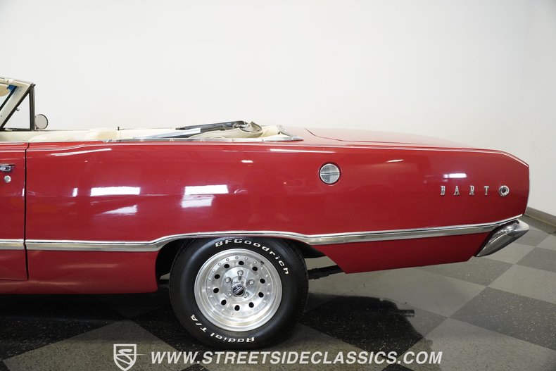 Unknown-Dart-1968-Red-White-24