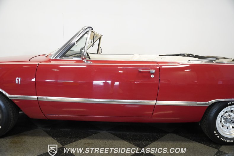 Unknown-Dart-1968-Red-White-25