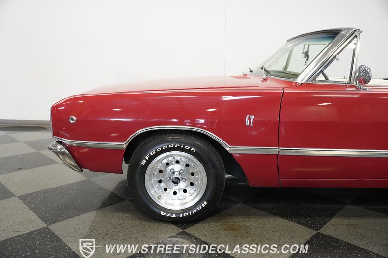 Unknown-Dart-1968-Red-White-26
