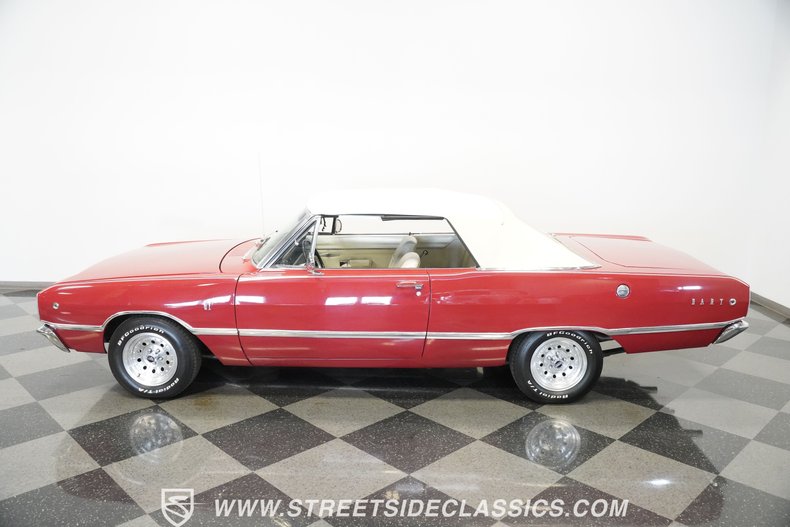 Unknown-Dart-1968-Red-White-9